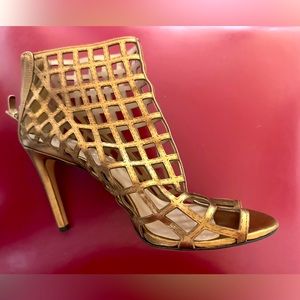 Brand New, Never Worn, 3 inch heels gold stilletos open toe
